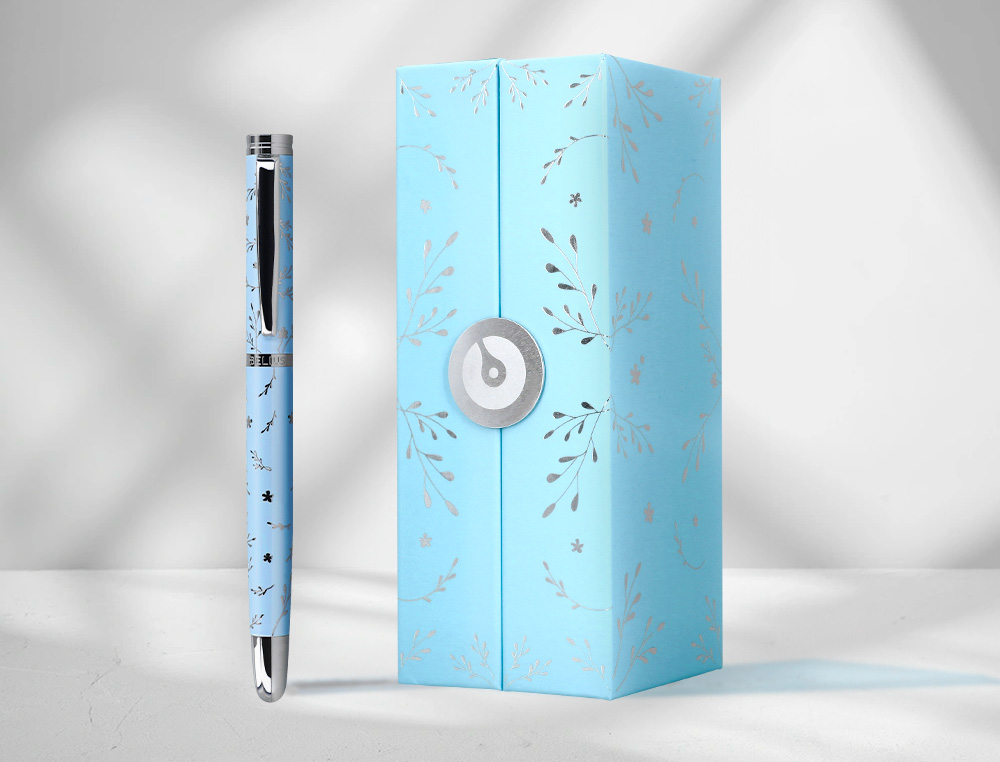 ROLLER BELIUS BELLA ALUMINIO COLOR AZUL CELESTE DISEÑO PLATEADO RELIEVE TINTA COLOR NEGRO CAJA DE DISEÑO