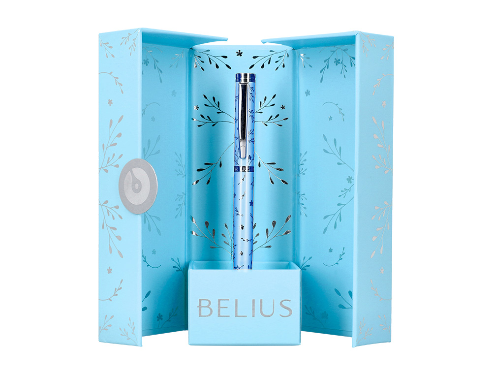 ROLLER BELIUS BELLA ALUMINIO COLOR AZUL CELESTE DISEÑO PLATEADO RELIEVE TINTA COLOR NEGRO CAJA DE DISEÑO